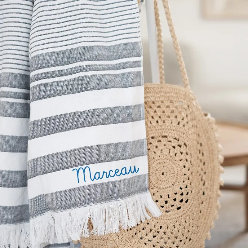 Fouta de plage brodée Manuscrite - Personnalisable