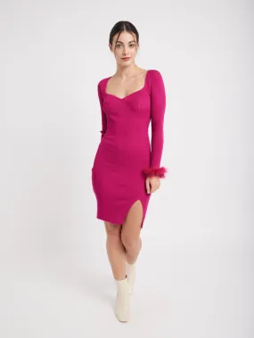 Robe en maille finition plumes