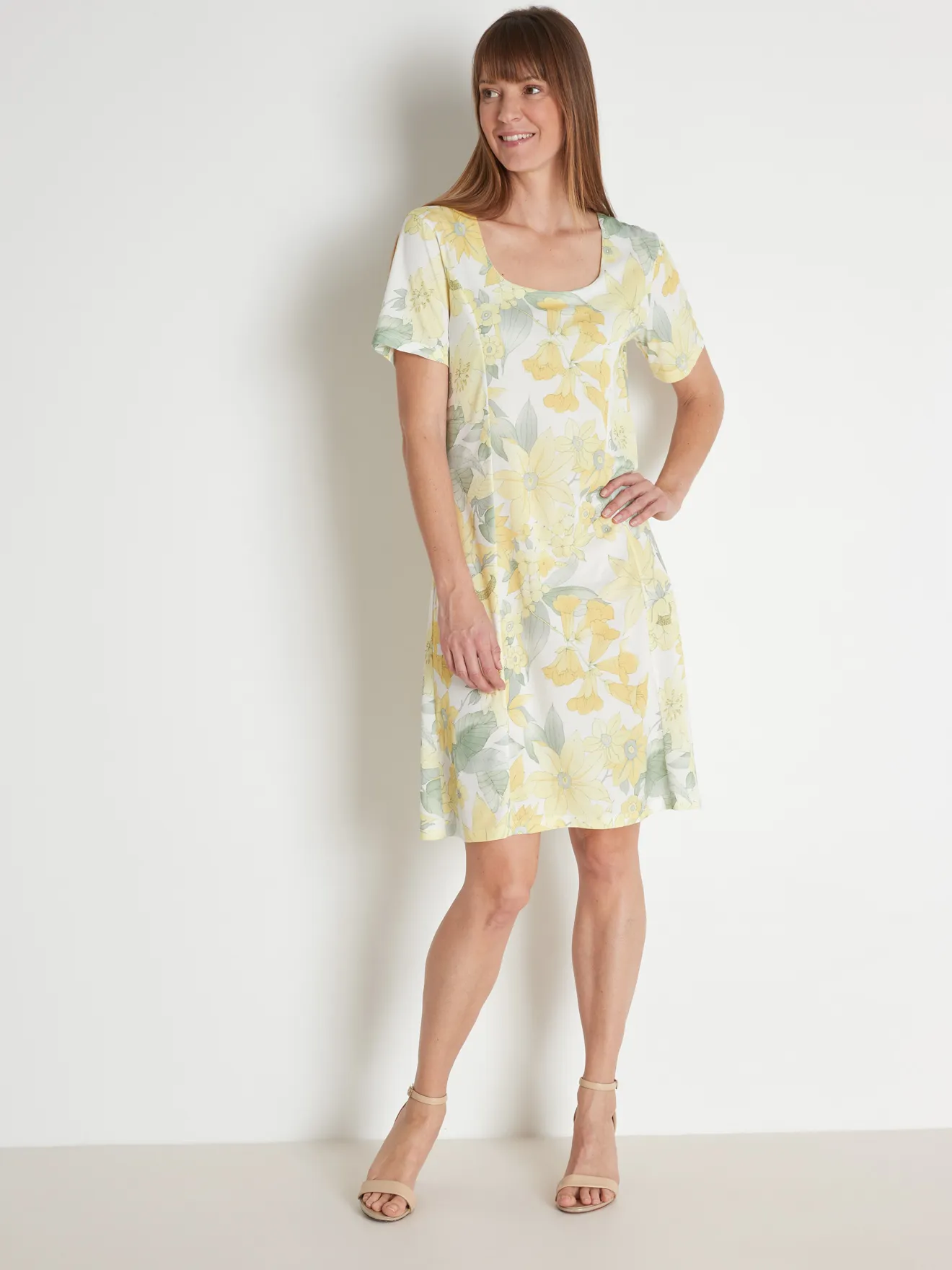 Robe en maille manches courtes