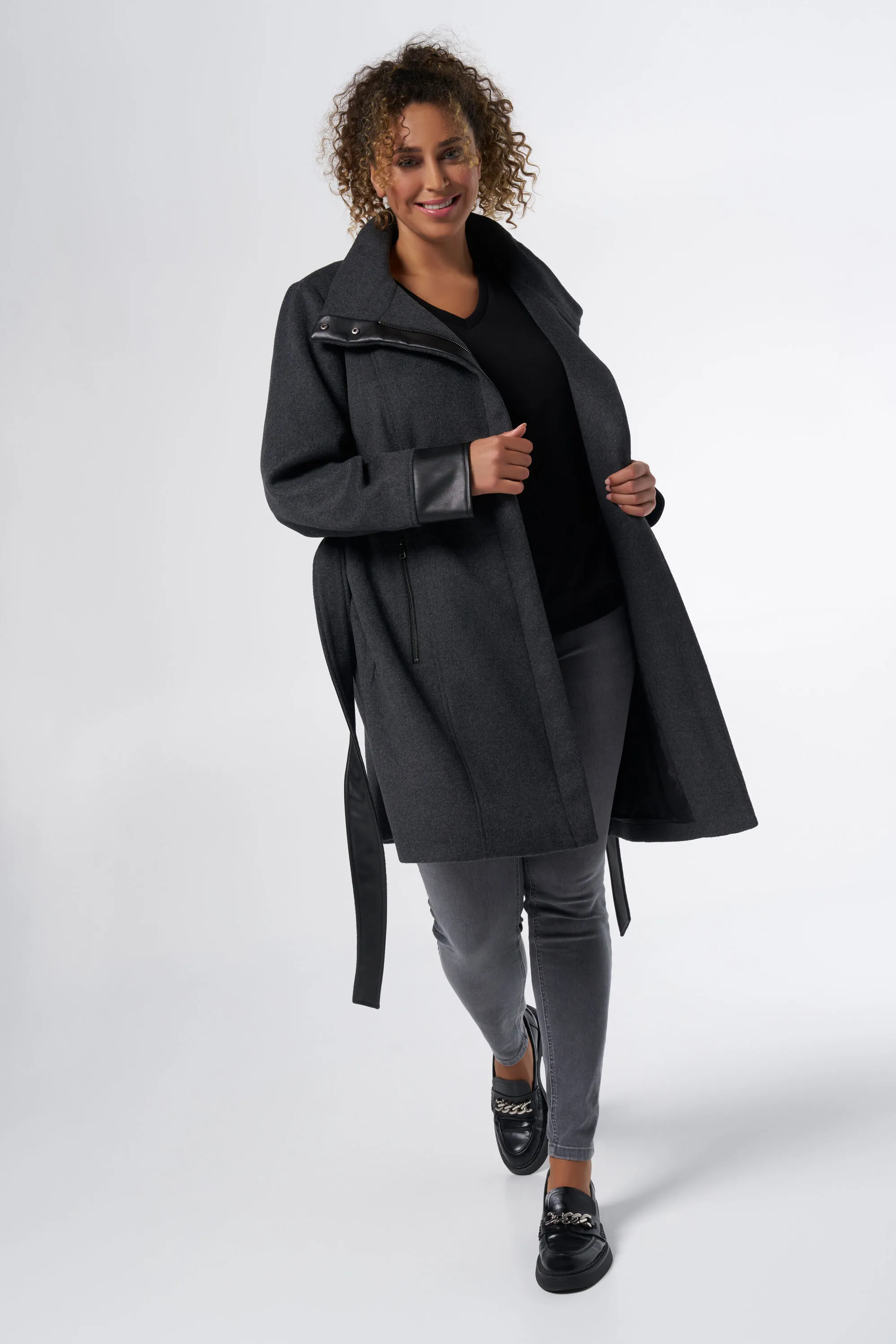 Veste avec ceinture